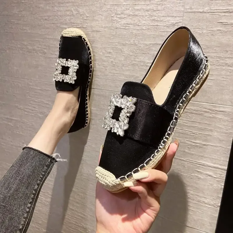 

Роскошные атласные шелковые эспадрильи Мокасины женские большие квадратные лоферы с пряжкой с кристаллами женская брендовая дизайнерская элегантная обувь без шнуровки