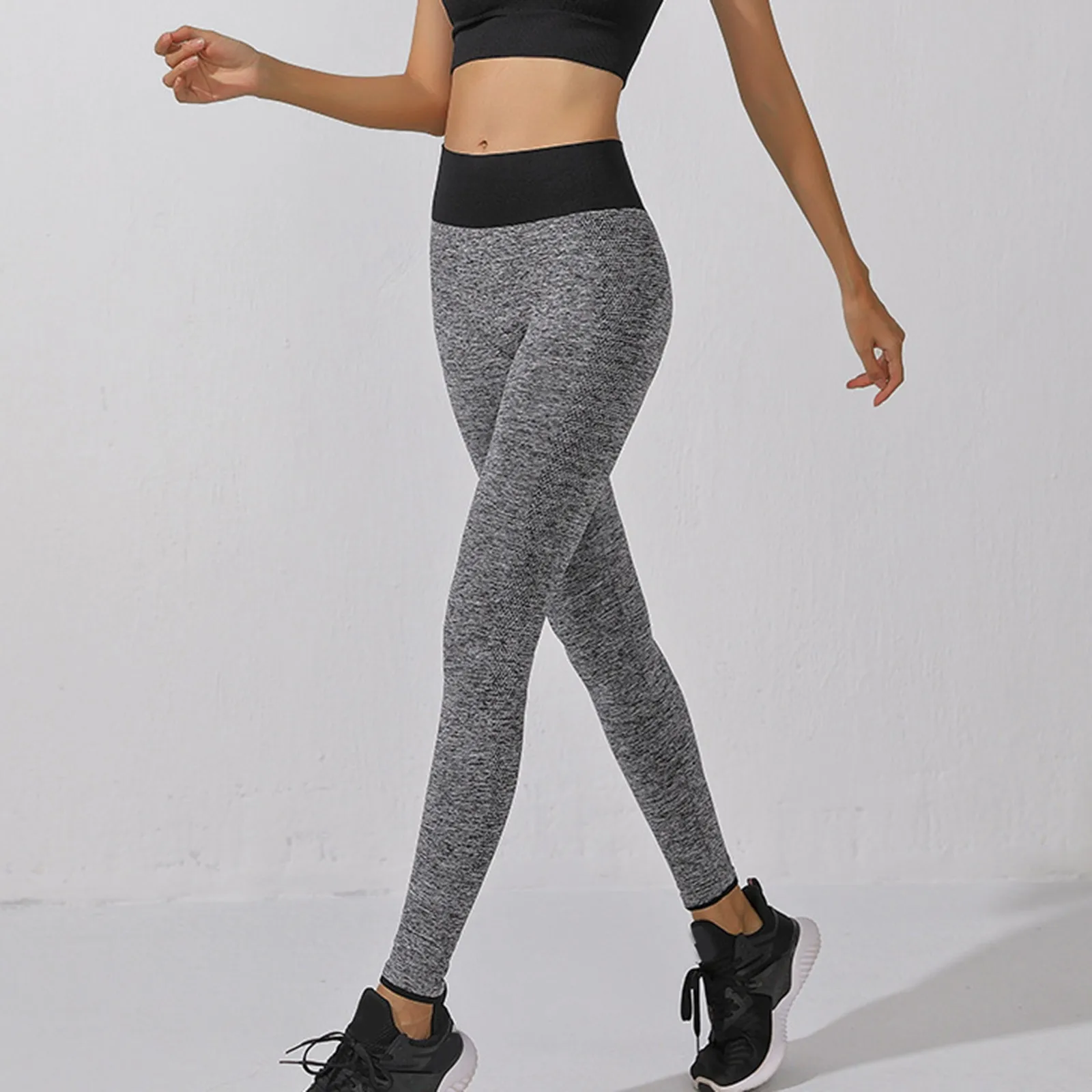 

Леггинсы женские бесшовные с эффектом пуш-ап и высокой талией