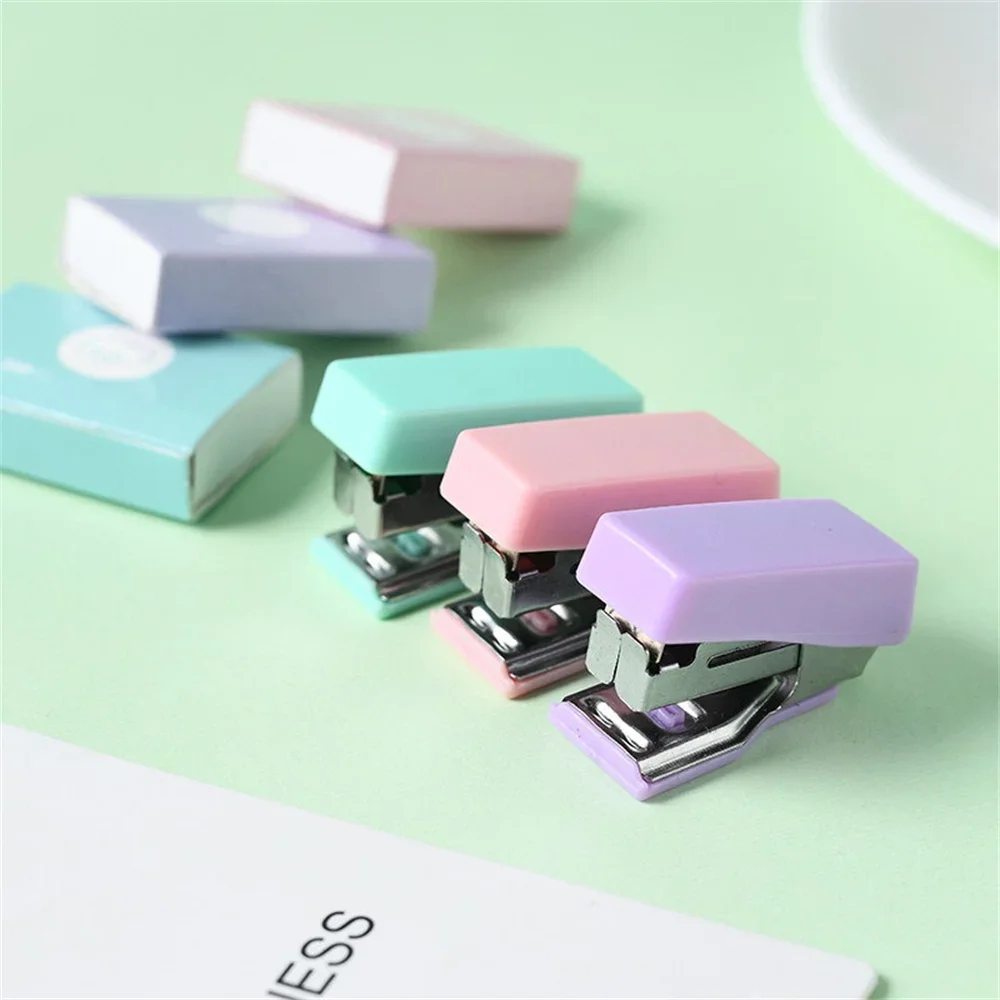 Compact Metal Stapler Set with 500 Staples - Cute Stationery Kit