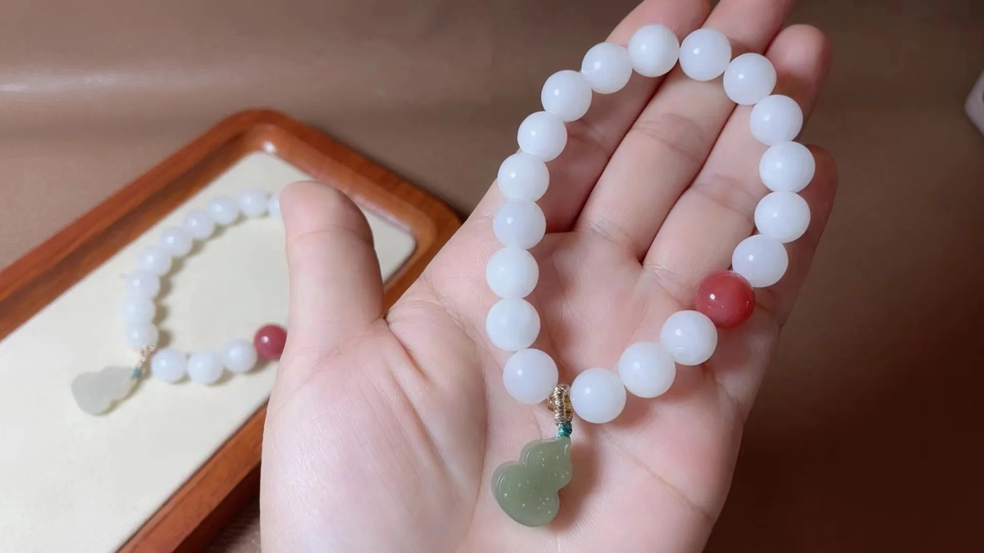 

Natural 100% real hetian Jade round beads carved Ping An buckle beads bracelets for couples woman men Gift with jade bracelet