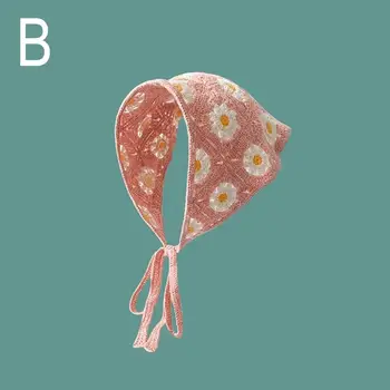 عصابة رأس مثلثة مجوفة مصنوعة يدويًا من الكروشيه 11