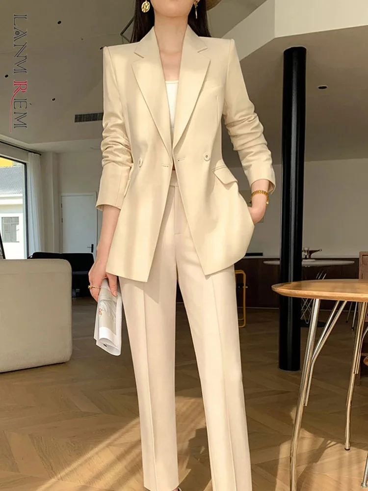 

[LANMREM] Office Lady Suits Set For Women Gathered Waist Double Breasted Blazers High Wiast Straight Fit Pants 2024 New 26D9043
