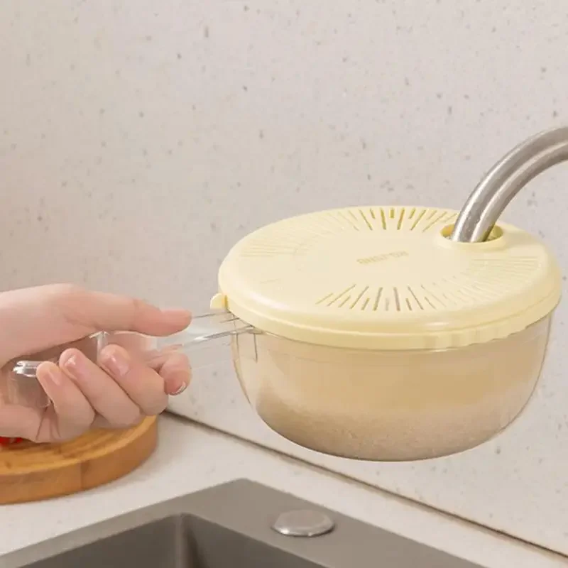 Efficient Kitchen Accessory Drainage Basket for Washing and Draining Fruits and Vegetables with Refrigeration Capability
