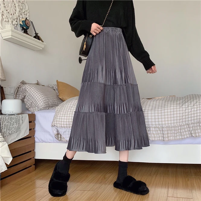 Autumn  Winter 2021 Woman Half Length Golden Velvet Cake Skirt Pleated High Waist Slim Casual Girl A-line Skirt Black crop top and skirt