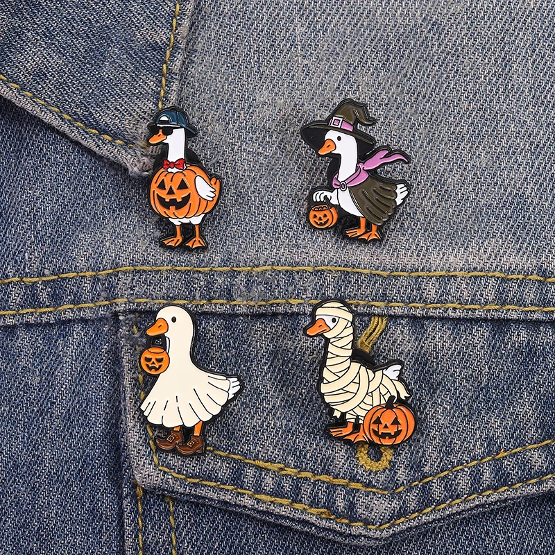 Emaille-Anstecknadel mit Gans-Motiv, niedliche Halloween-Tier-Kürbis-Brosche, Rucksack-Metallabzeichen, hübsches Schmuck- und Taschenzubehör – Detail 9