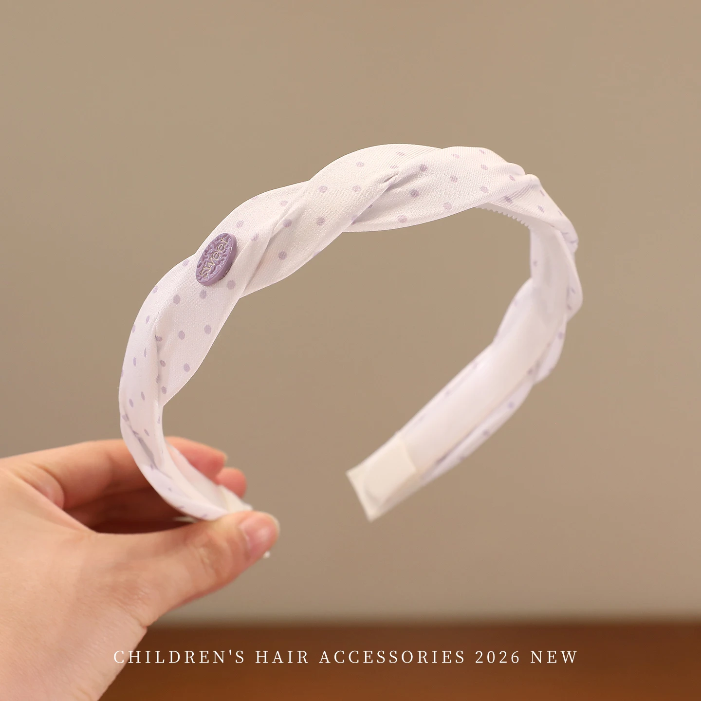 2026 Neues Pastellfarbenes Gepunktetes Stirnband für Mädchen Geflochtenes Weiches Haarband mit Niedlichen Knöpfen Haarschmuck ohne Haarschäden für Kleinkinder – Detail 4