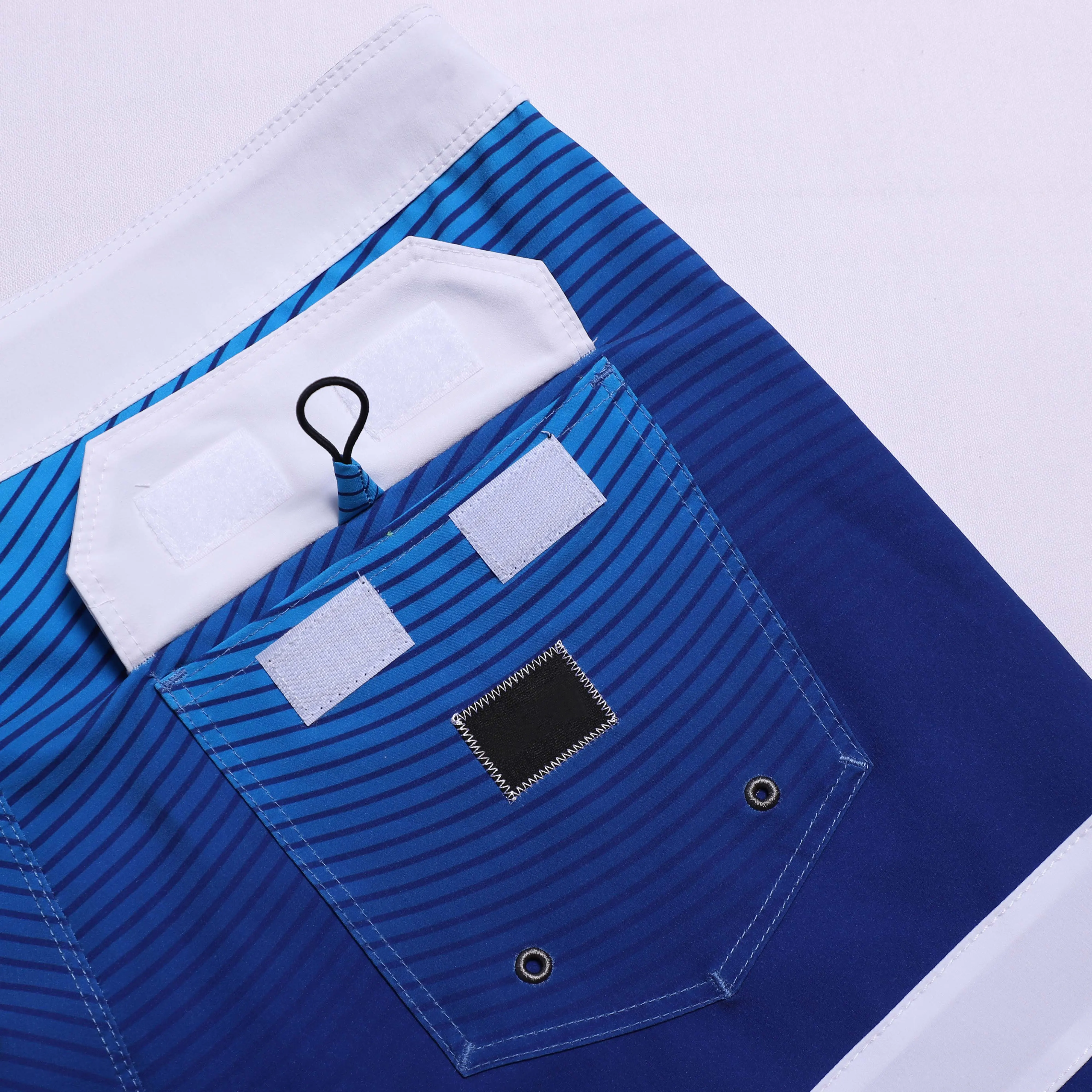 Рисунок 4 - Шорты мужские эластичные повседневные