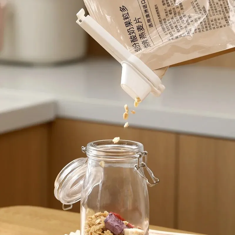 Sealing Clips 2PCS Food Bag Clips With Lid Milk Powder Snack Sealer Kitchen Food Moisture-Proof Chips Milk Bag