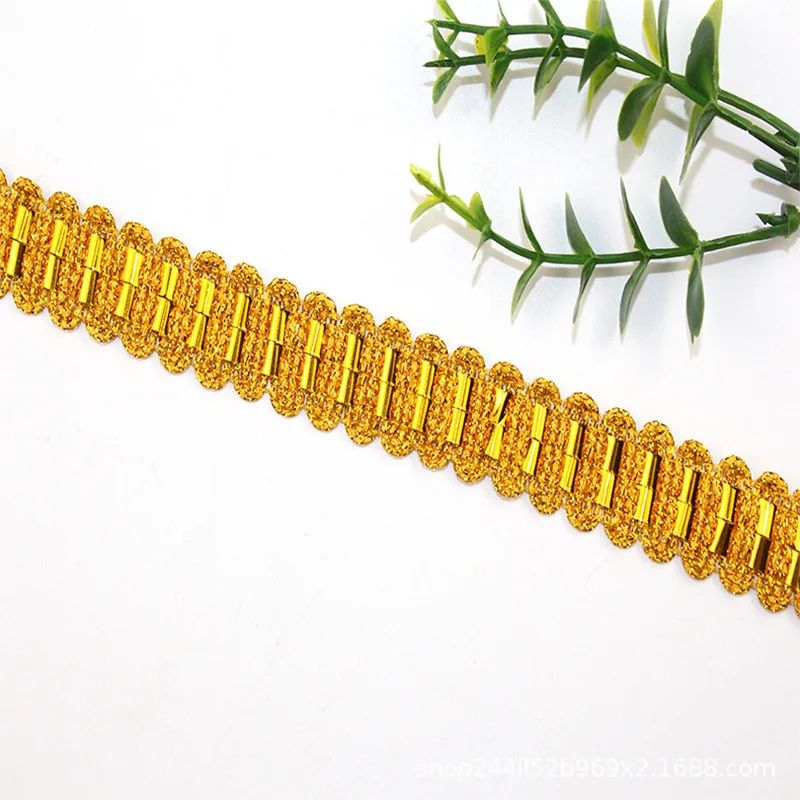 Description Picture 5 of item5Yards 2cm Gold Silver Lace Ribbon For Clothing Curtain Home texile Trims Diy Crafts Edge Embellishment Material