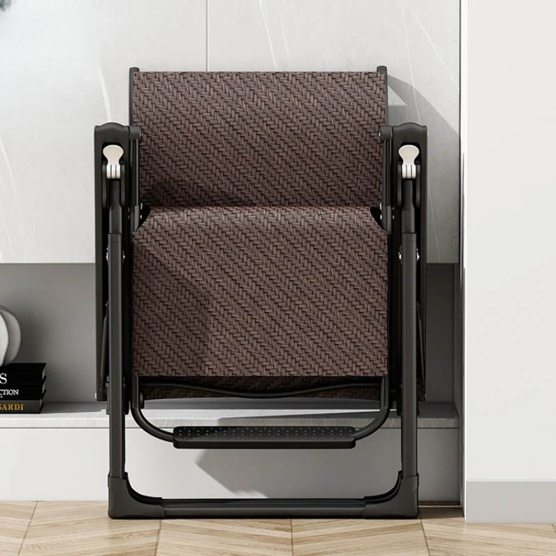 Рисунок 4 - Массажное пляжное кресло из ротанга