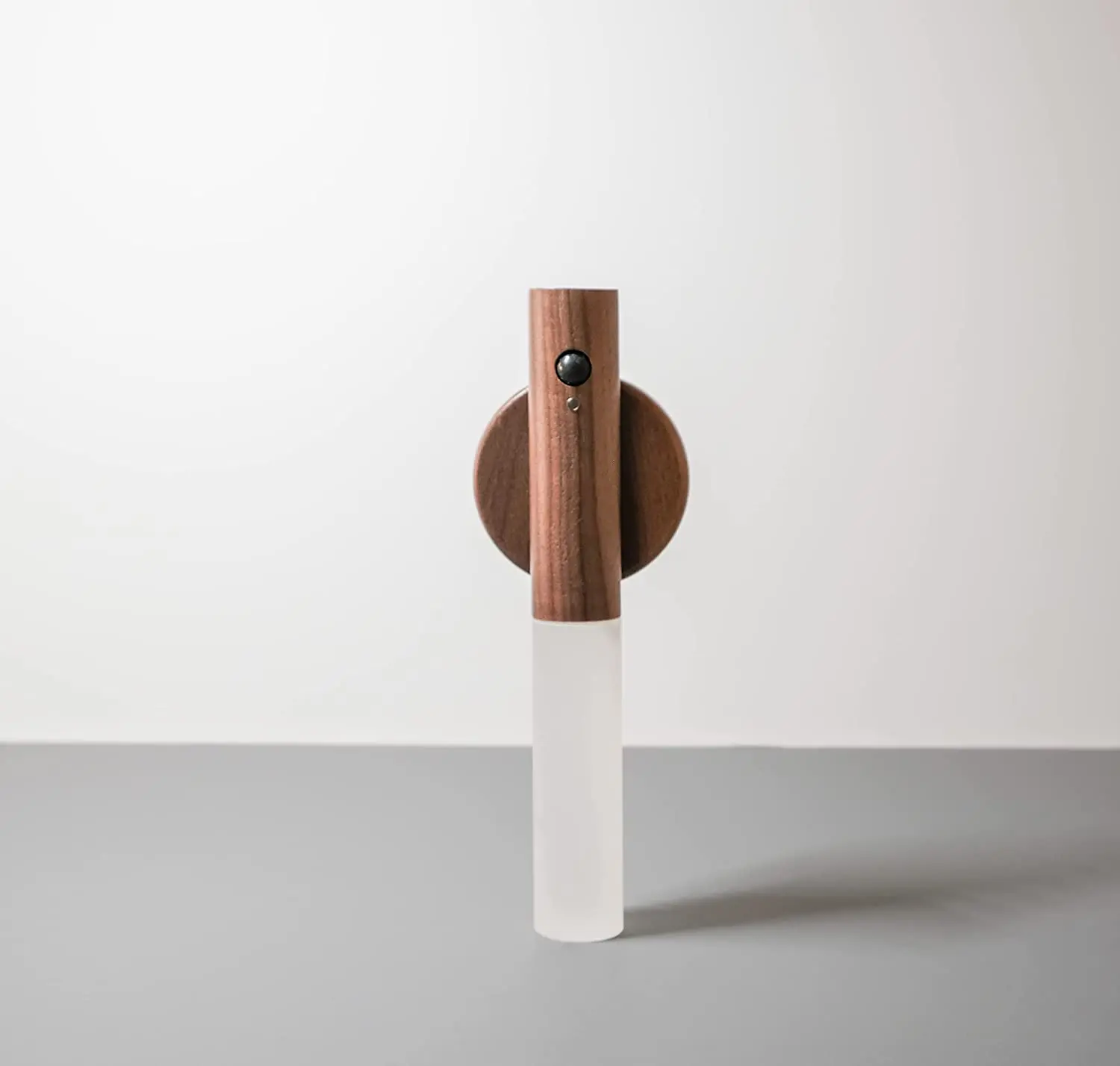 

Mini LED Motion Sensor Night Light,Large Battery Rechargeable,Wood Stick Torch Magnet Light for Stairway,Bedroom,Kidsroom,Wall