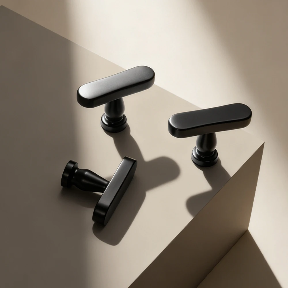 มือจับเฟอร์นิเจอร์ทองเหลืองแท้ Dooroom แบบเรียบง่าย สไตล์อิตาเลียนโมเดิร์น สำหรับตู้ลิ้นชัก รูปทรงตัว T 1