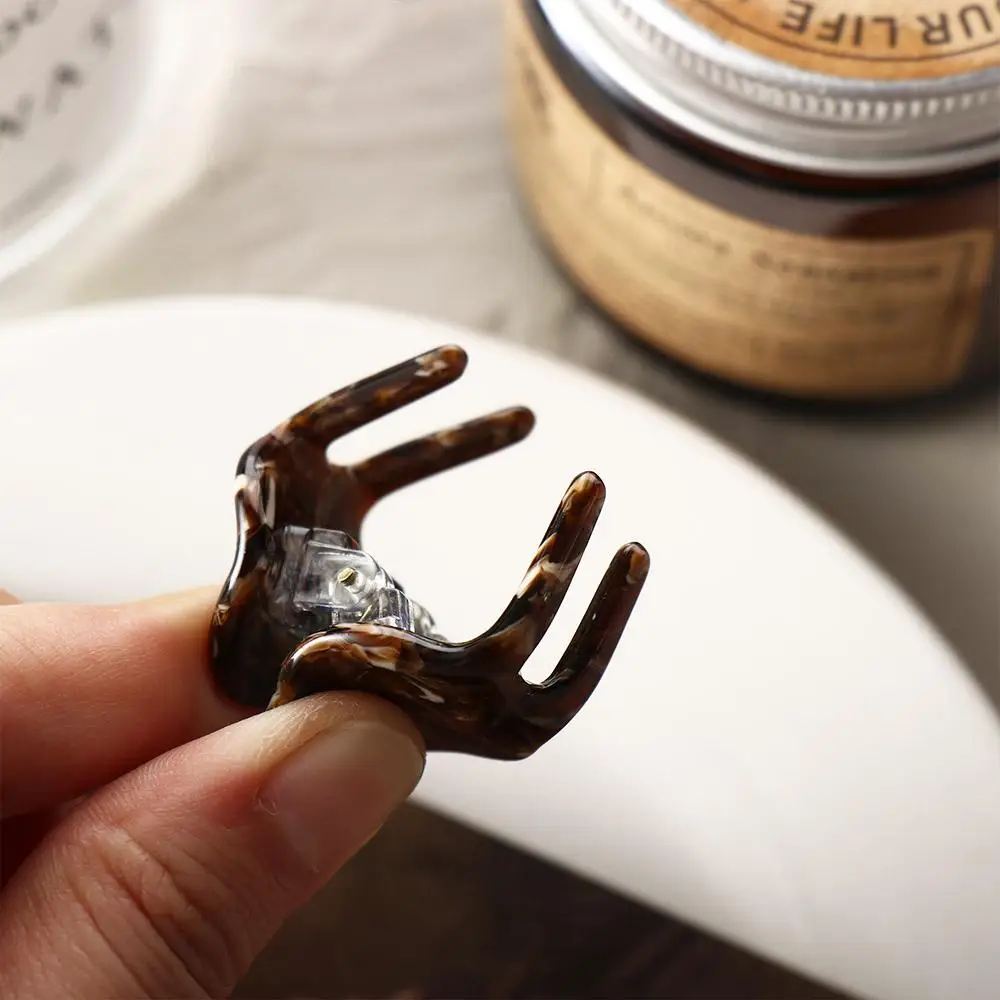 Small Mini Shark Clip Girls Hairpins Hair Crab Clip Party Headdress Letter Korean Hair Clips Women Hairgrips Acetate Hair Claw