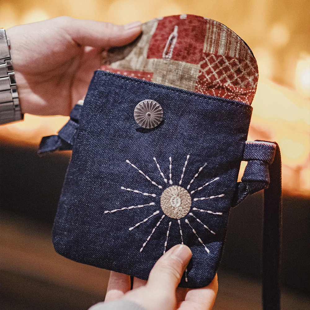 Vintage Embroidered Denim Messenger Bag Ethnic Style Patchwork Mobile Phone Bags Unisex Versatile Small Accessory