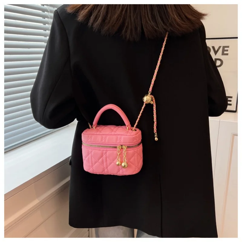 

New Designer Diamond Lattice Mini Bag Handbag Chains Messenger Women's Bag Box Bag Crossbody Fashion Advance Sense Shopping