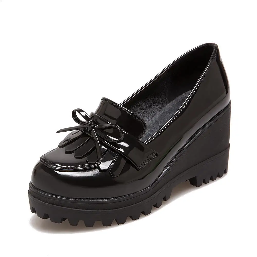 Women Shoes Autumn Female Footwear Casual Sneaker Bow-Knot Round Toe Fringe Fall Summer Dress Big Size New Butterfly Tassel Leis 4