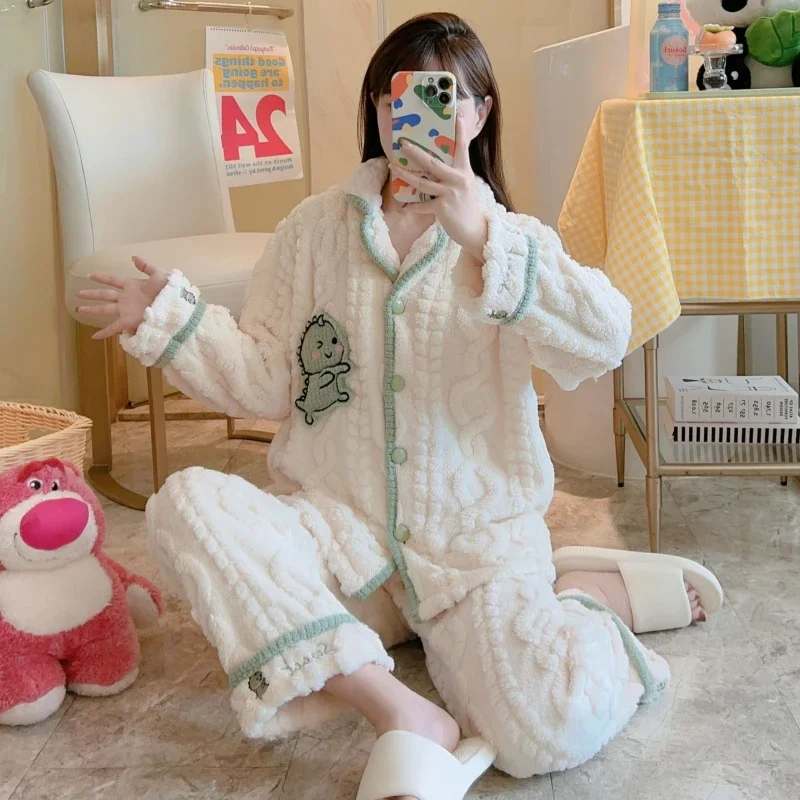 

Зимняя утепленная женская пижама из кораллового бархата с длинным рукавом, Фланелевая пижама с мультяшной вышивкой, Женский Теплый кардиган, домашняя одежда
