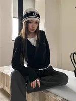 Women's T-shirt fake two piece long sleeved T-shirt for autumn and winter slim fit and slimming bottom top retro bottom top 2