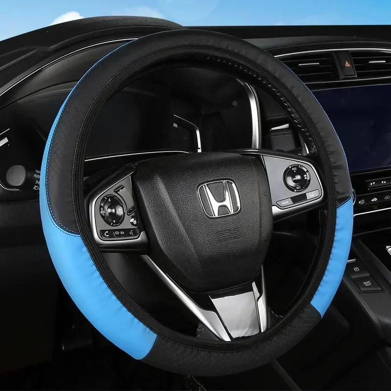 Deluxe Breathable Anti-Slip PU Leather Steering Wheel Cover with Carbon Fiber Design