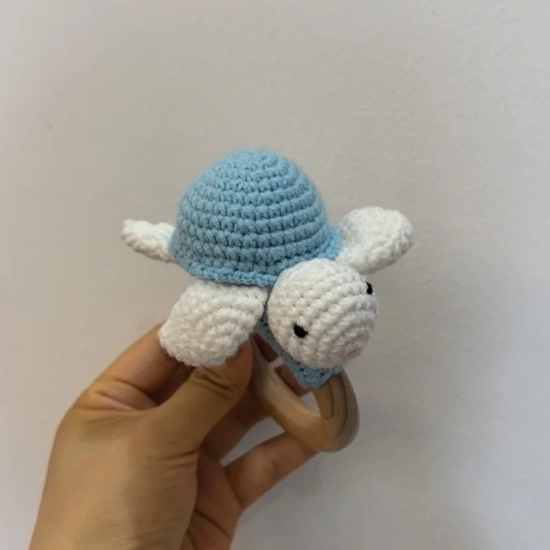 Handmade Crochet Cartoon Sea ​​Turtle Animal Baby Rattle Toys Safe Beech Wood Newborn Handhold Teething Ring Baby Teether 5