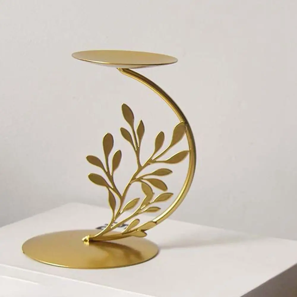 Description Picture 6 of itemRomantic Rust-proof Leaves Candlestick Stand Small Exquisite Gold Candle Holder Modern Desktop Candlestick ornaments Table