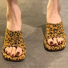 

Leopard Print Slippers Round High Heels Women Pumps Shoes 2022 Summer Ladies Fashion Square Toe Sandals bombas sandalias zapatos