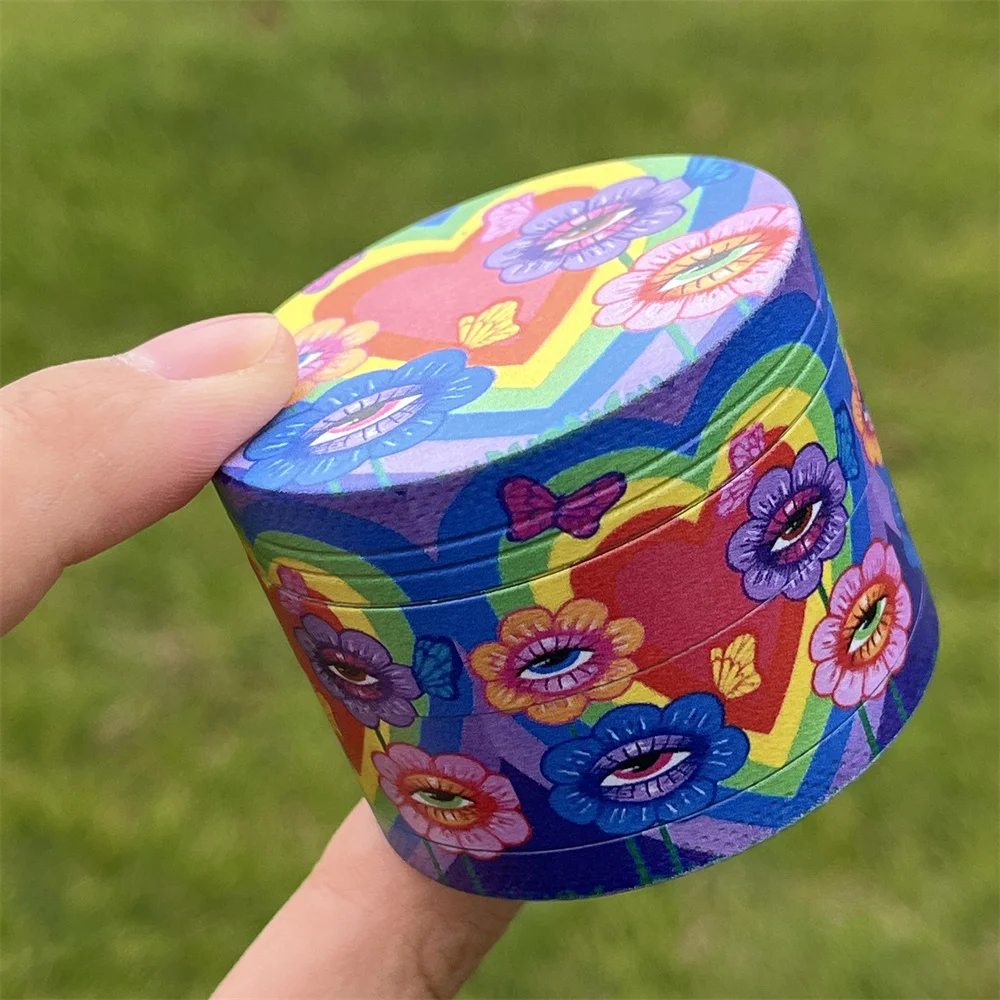 Portable Pink Heart Creative Heart Patterned Herb Grinder Metal Tobacco Grinder Valentine's Day gift Idea 4