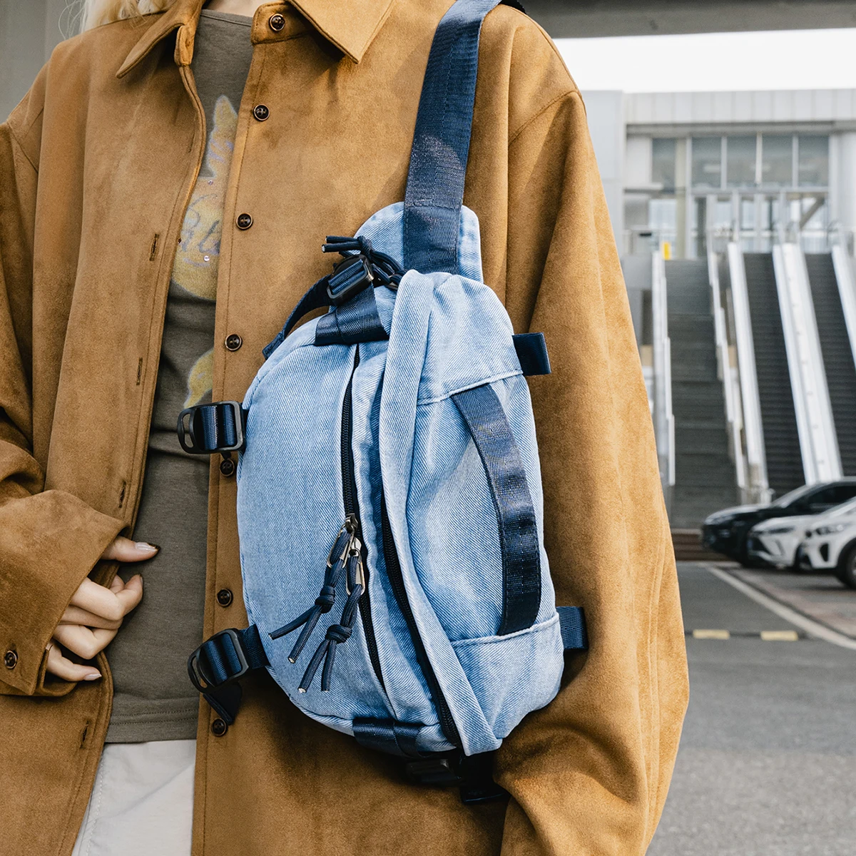 Western Cowboy Simple Crossbody Bag Women's Shoulder Bag Daily Commute Lightweight Sports Phone Backpack Men's Small Square Bag Cycling Mountaineering