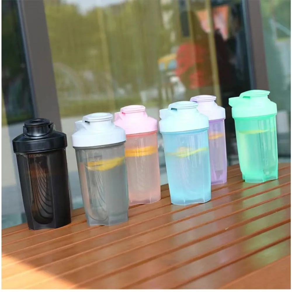 500ml Protein Powder Shaker Bottle Leak Proof Water Bottle for Gym Fitness Training Sport Shaker Mixing Cup with Scale Portable