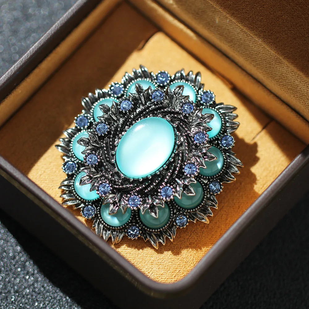 Broche Fantaisie Vintage En Métal – Accessoire Rétro élégant, Bon état