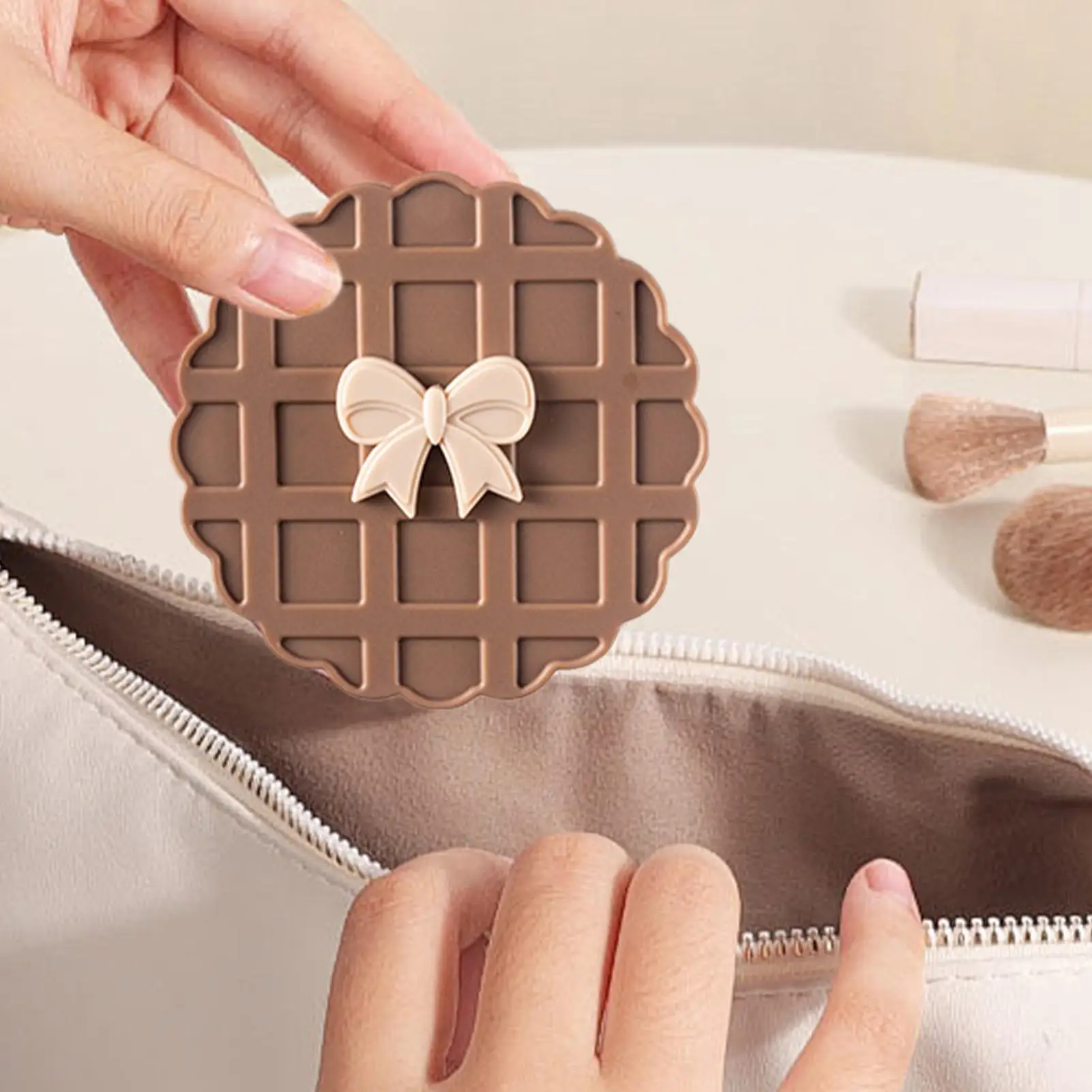 Mini-Taschenspiegel, tragbarer Reisespiegel für Frauen, hochwertiger kleiner Spiegel aus Glas, einfarbig, Make-up-Spiegel, rundes Make-up-Werkzeug – Detail 11