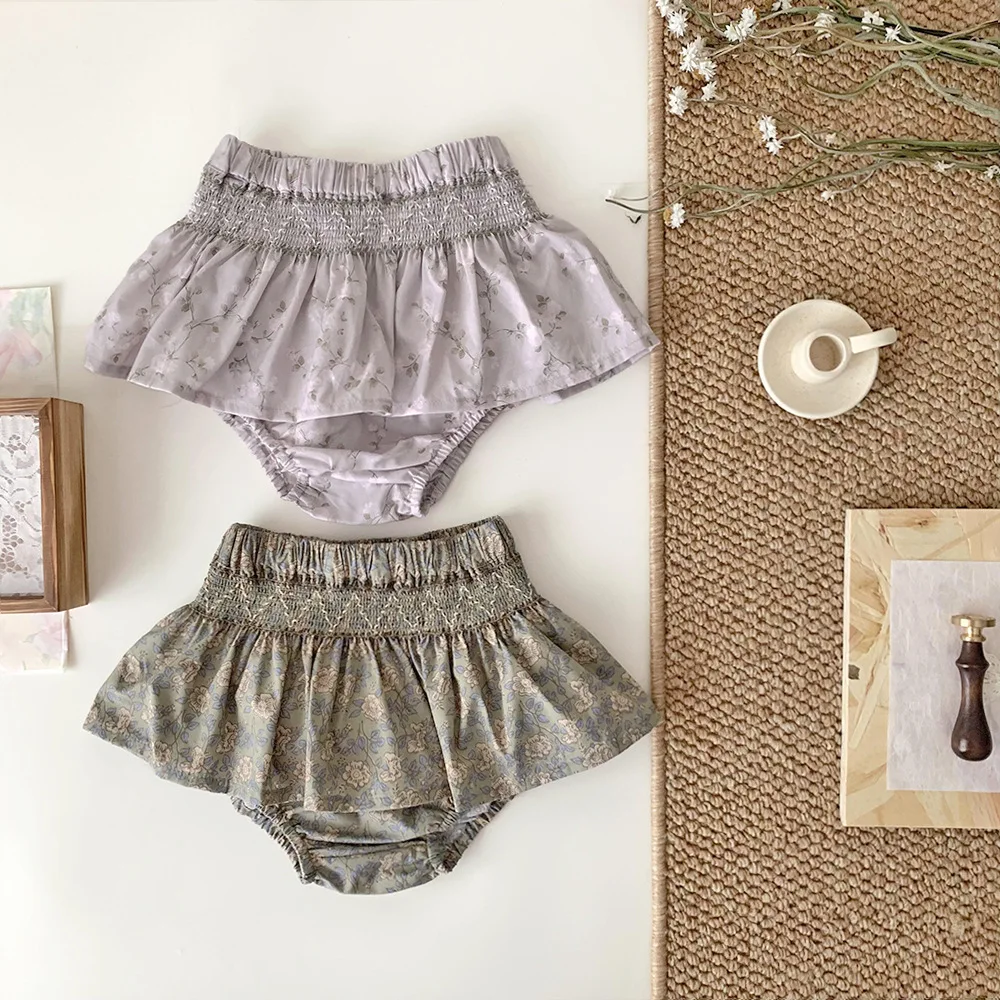 

Baby Panties Girl Fashion Vintage Floral Smocked Underpants Infant Ruffles Diaper Kids Casual Triangle Shorts Bread PP Pants