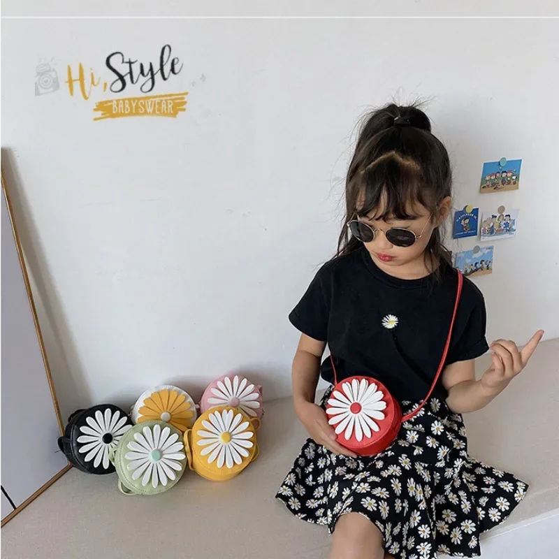 1 Piece Cute Kids Girl Shoulder Bag Cartoon Floral Round Messenger Bag for Toddler Lovely Mini Travel Cash Hair Clip Storage Bag 3