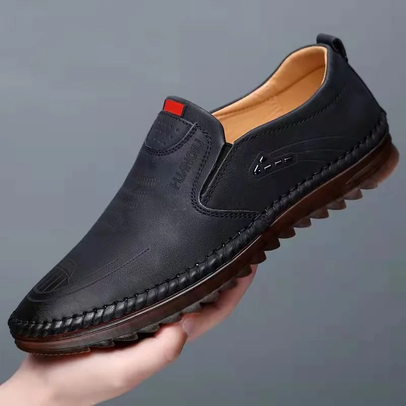 Men's Casual Flat Shoes Outdoor Soft Soled Travel Sneakers Leather Men Business Non Slip Breathable Shoes Men 2023