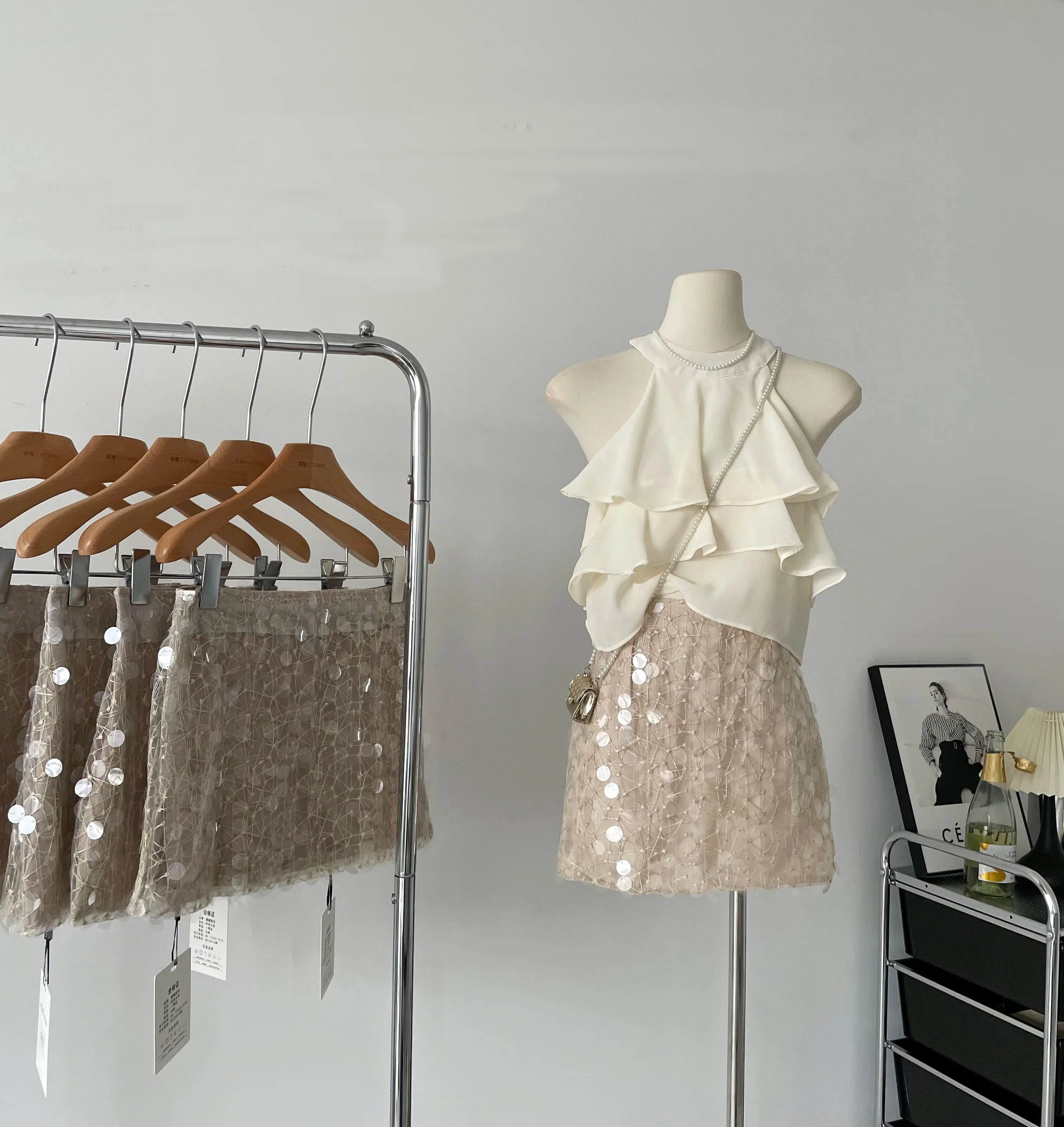 

Women's Slim A Line Sequins Mini Skirt Lady Summer High Street High Waist Glitter Short Skirt