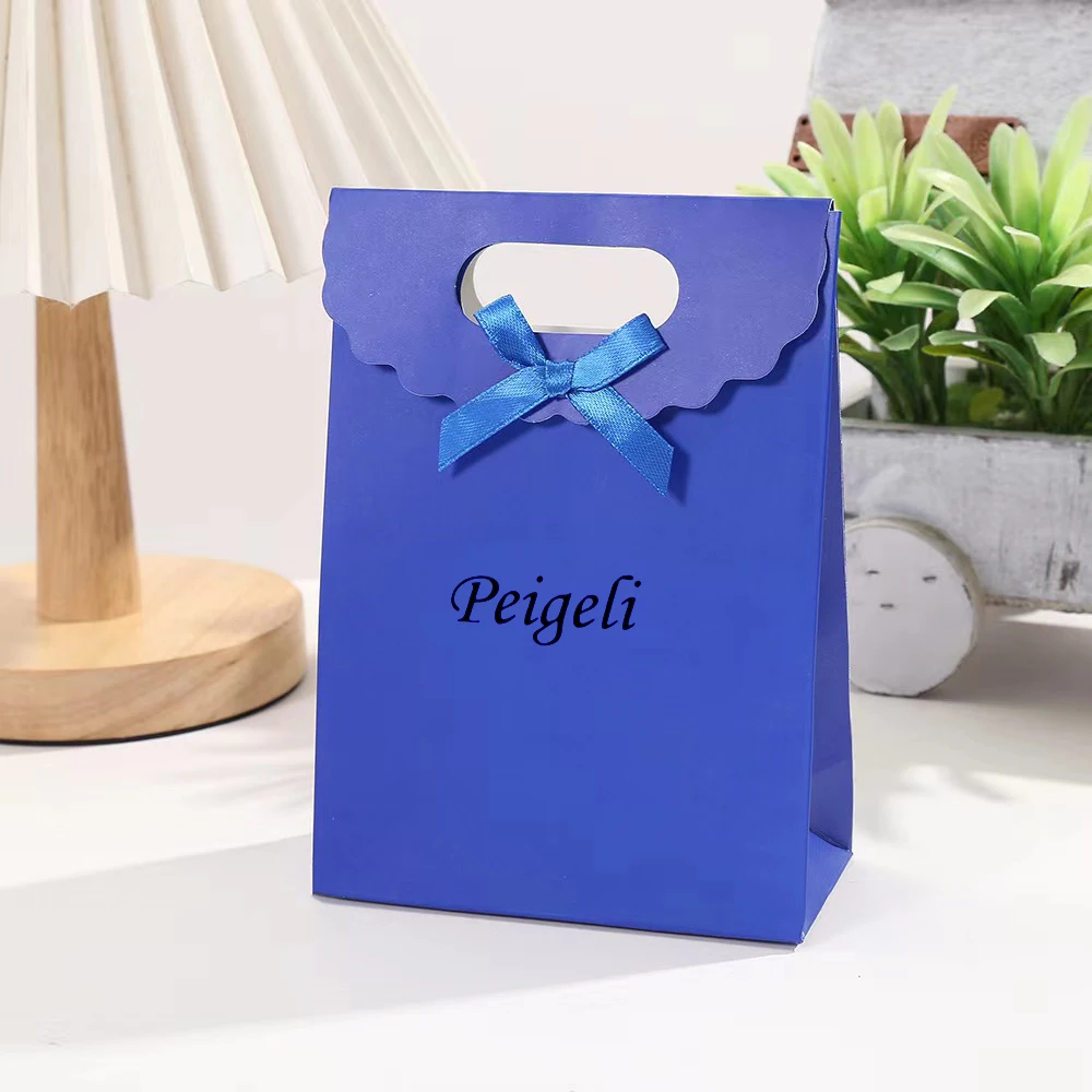 Ensemble Sacs Cadeaux, Sac Cadeau Blanc Avec Ruban Sac Cadeau Avec Poignées 8 Pièces 30x20x10cm Sacs Cadeaux Pour Noël Mariage Anniversaire