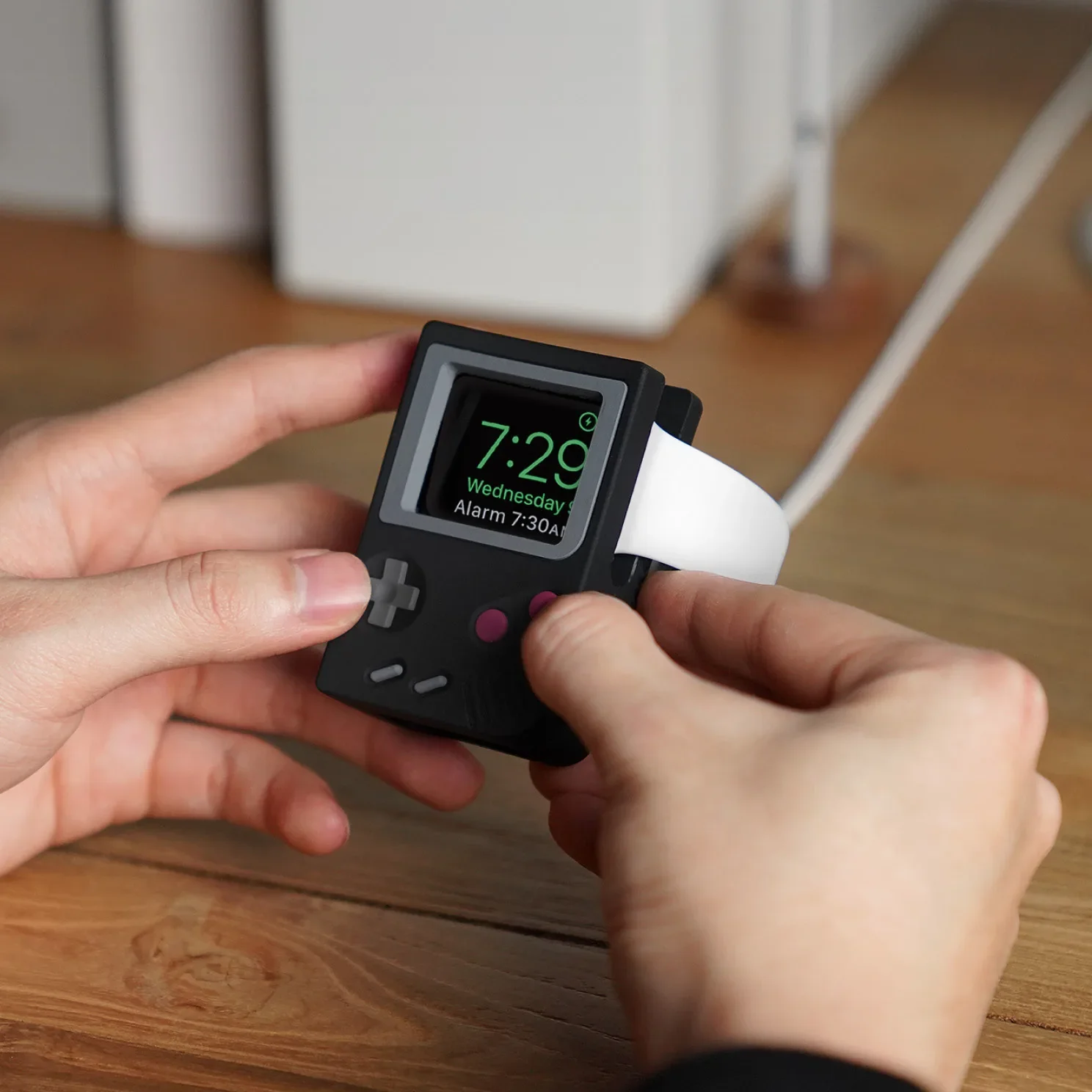 Silicone Holder For iWatch Charger Stand For Apple Watch 8 7 6 5 4 3 SE 45MM Charging Dock Desktop Retro Game Console Design