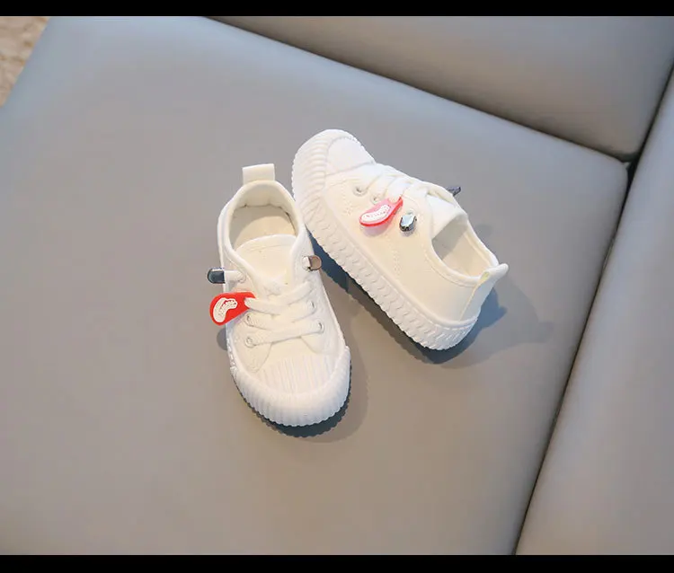 Beautiful New Breathable Children's Canvas Shoes 2022 Baby Boy and Girl Versatile Casual Breathable White Sneakers Spring Cute extra wide children's shoes