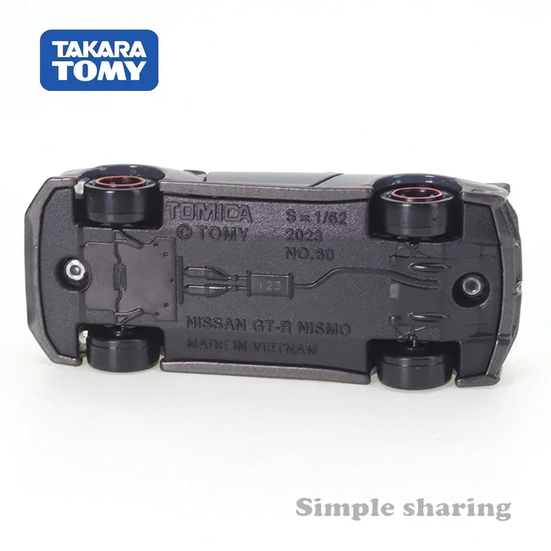 Takara Tomy Tomica No.60 Nissan GT-R Nismo (Box) 1/62 Car Alloy Toys Vehicle Diecast Metal Model Kids Xmas Gift Toys for Boys 6