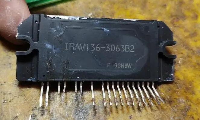 

Бесплатная доставка Φ 1RAM136-3063B2 IC 10 шт.