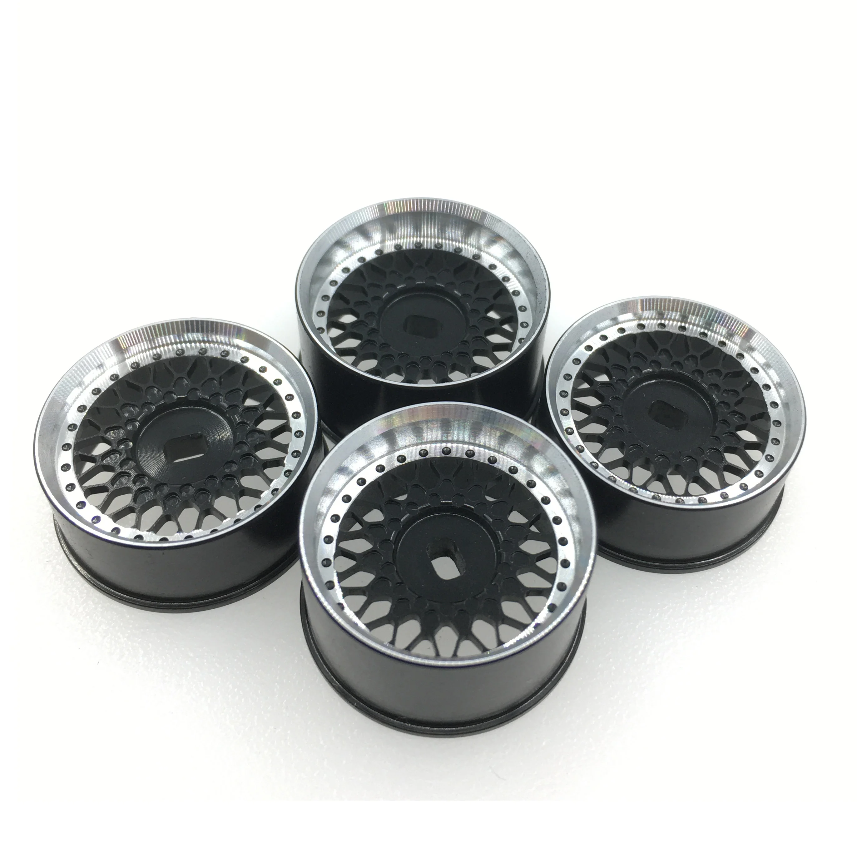 BBS RID ミニチュアオブジェ 4pcs/set 20mm Metal Wheel Hub with BBS Style for RC Car 1:28