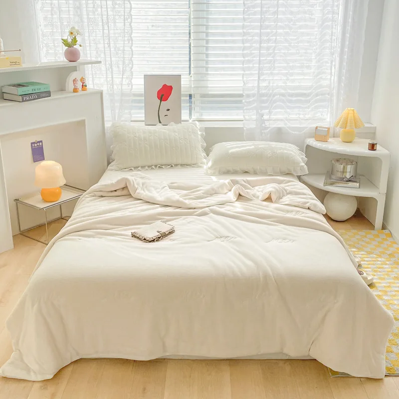 

New Plaid Summer Quilt Airable Cover Comfortable Thin Duvet Washable Quilt