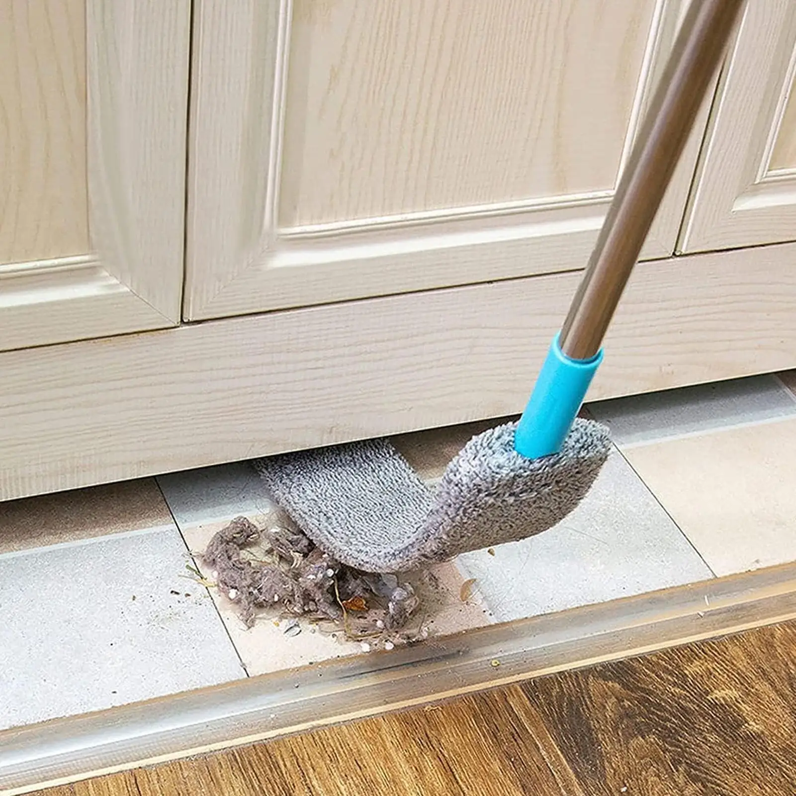 Retractable Gap Dust Cleaner Under Appliance Microfiber Duster Dust Brush with Extension Pole Cleaning Duster for Bed