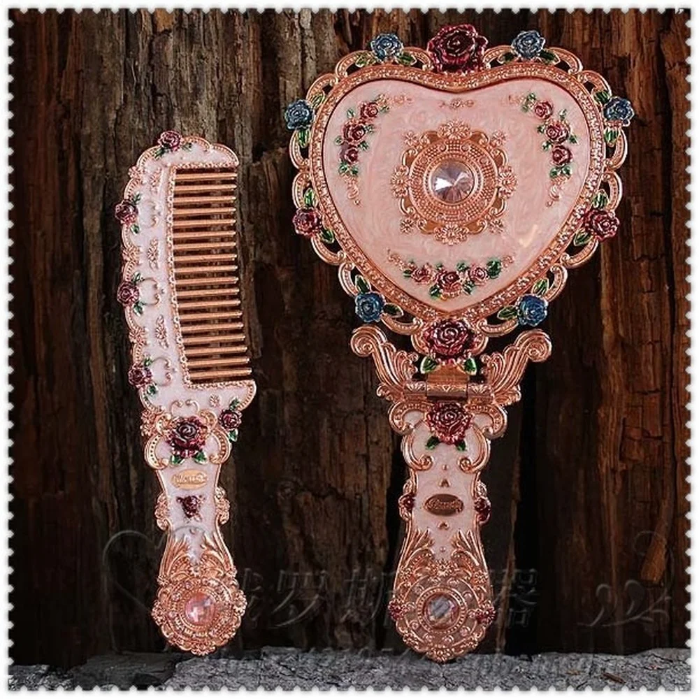 Makeup Mirror Comb Set with Gift Box European Vintage Heart Shape Hand Makeup Mirror Frame Pocket Mirror for Girl Women's Gift