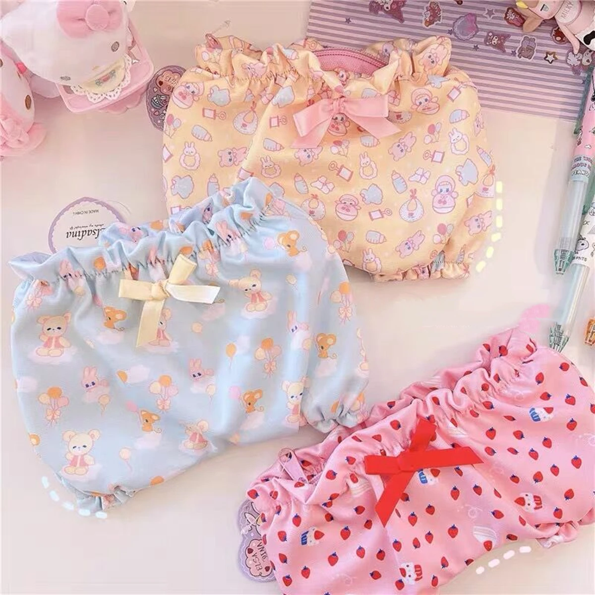 

Cute Women's Cosmetic Bag Makeup Bag Outdoor Multifunction Travel Organizer Bags BB pants Female Storage Cases Bags for Women