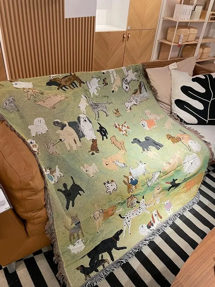 Description Picture 3 of itemCute Animal Blanket Outdoor Camping Picnic Mat American Vintage Puppy Park Throw Blankets for Bed Room Decor Tapestry Sofa Cover