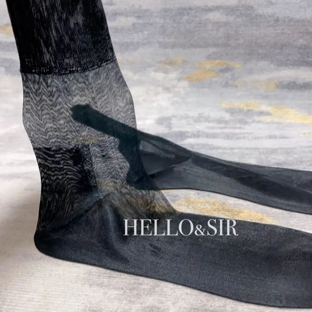 Men's Exotic Retro Jacquard Sheer Dress Socks in Army Green