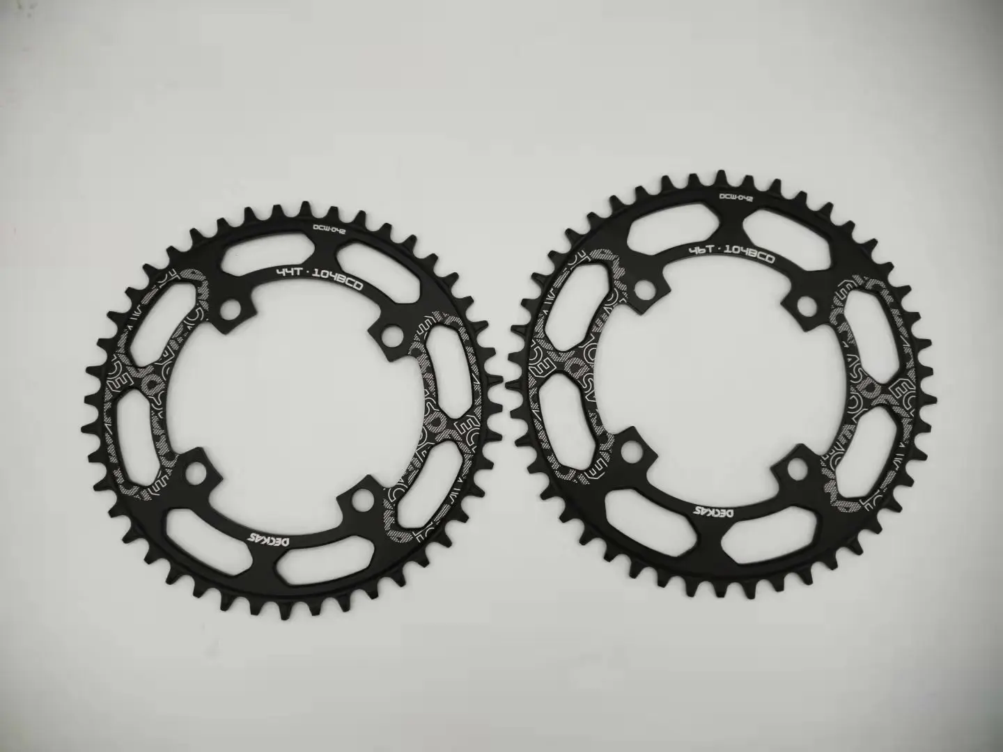 Bike Chainring Deckas Round 104BCD 32 34 36 38 40 42 44 46 48T 50 52 Tooth MTB Bike Mountain Chainwheel 104 BCD