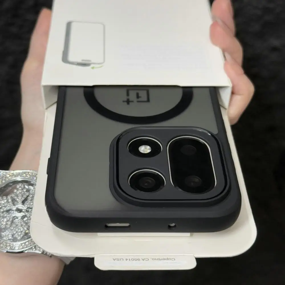 Matte Magnetic Wireless Charging Phone Case with Non-Slip Bumper