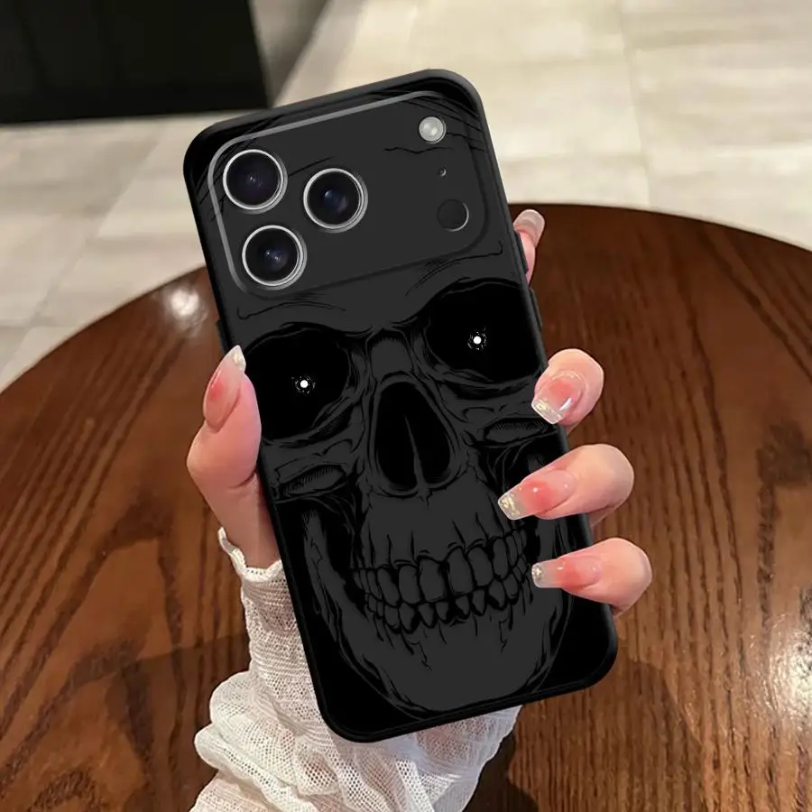 Sleek Black Skeleton Skull Design Phone Cover